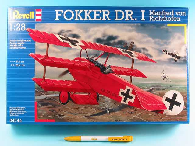 Fokker Dr.I 'Richthofen' (1:28) Revell 04744 - Fokker Dr.I 'Richthofen'