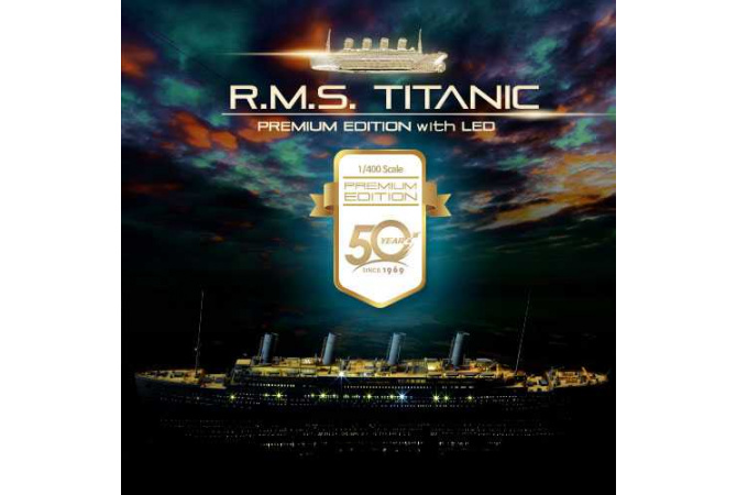 R.M.S TITANIC PREMIUM EDITION WITH LED (1:400) Academy 14226