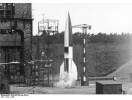 German A4/V2 Rocket (1:72) Revell 03309 - Obrázek